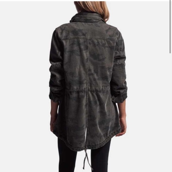 James Perse camouflage jacket with retractable hood size 0 - Picture 2 of 13